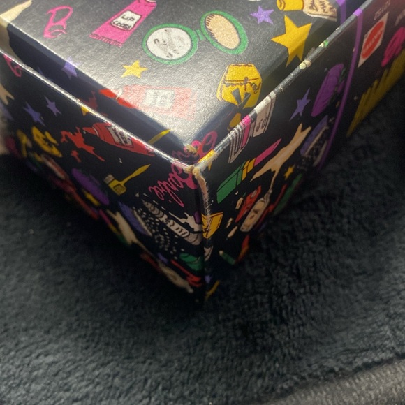 Savvy shopper Bloomingdale’s lemon edition, Barbie designed by Nicole Miller - Picture 9 of 13